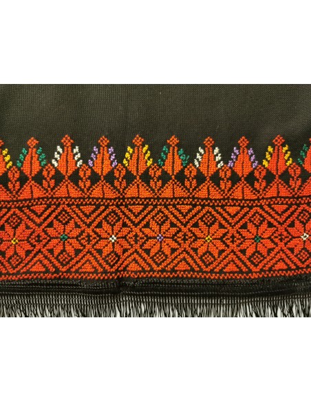 Schal Palästinensische Tatreez Oriental (Handgestickte Stickerei) in klassischen Farben Rot und Schwarz, Modell 12