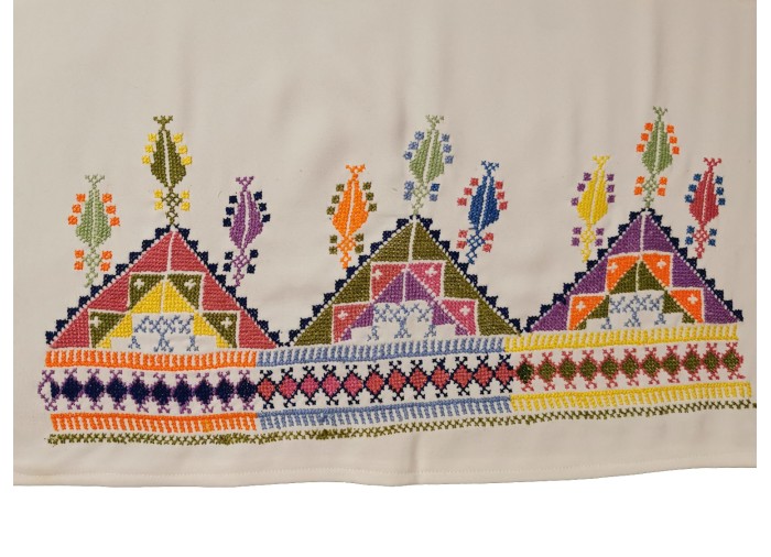 Palestinian - Oriental Tatreez shawl (Hand made...