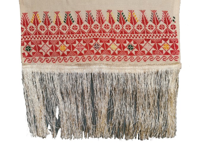 Palestinian - Oriental Tatreez shawl (Hand made...